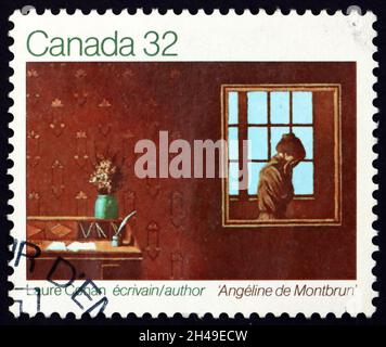 KANADA - UM 1983: Eine in Kanada gedruckte Briefmarke zeigt eine Szene aus Angeline de Montbrun von Laure Conan (1845-1924), gemalt von Rene Milot, um 1983 Stockfoto