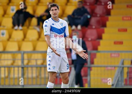 Benevento, Italien. November 2021. Stefano Moreo (Brescia Calcio) während Benevento Calcio gegen Brescia Calcio, Italienische Fußballmeisterschaft Liga BKT in Benevento, Italien, November 01 2021 Quelle: Independent Photo Agency/Alamy Live News Stockfoto