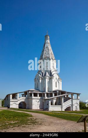 Kirche der Himmelfahrt (erbaut 1528-1532) mit ungewöhnlichem Zeltdach im Kolomenskoye Museum-Reserve. Moskau, Russland. Stockfoto