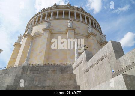 Befreiungshalle Kelheim neoklassizistisches Denkmal auf dem Michelsberg über der Stadt Kelheim in Bayern an der Donau Stockfoto