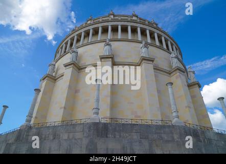 Befreiungshalle Kelheim neoklassizistisches Denkmal auf dem Michelsberg über der Stadt Kelheim in Bayern an der Donau Stockfoto