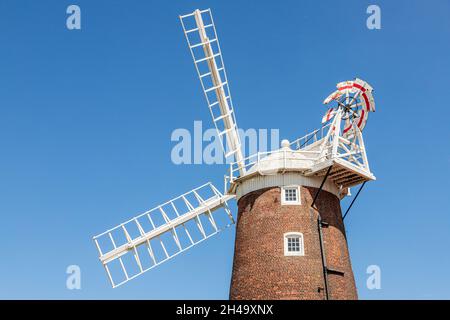 Die Cley Windmühle aus dem frühen 19. Jahrhundert im Dorf Cley am Meer, Norfolk UK Stockfoto