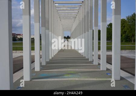 Schwerin, Deutschland - 20. Juli 2021 - das Kloster im Bauhaus-Stil Stockfoto