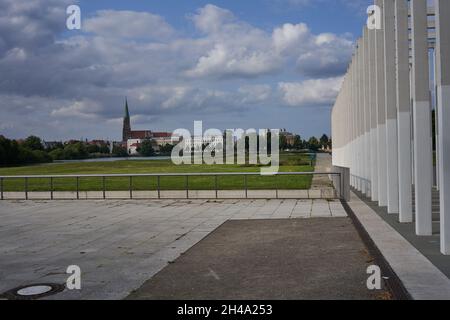 Schwerin, Deutschland - 20. Juli 2021 - das Kloster im Bauhaus-Stil Stockfoto