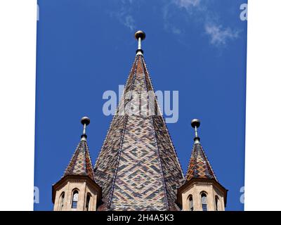 Nahaufnahme eines kunstvollen Turms der lutherischen Kathedrale, Sibiu, Rumänien. Stockfoto