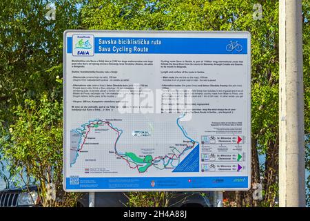 Belgrad, Serbien - 04. Oktober 2021: Karte der Sava-Radroute Erholung in Serbien. Stockfoto