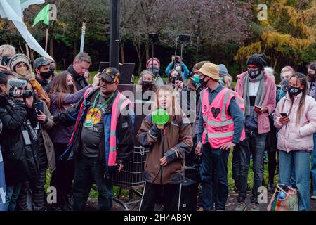 Glasgow, Großbritannien. November 2021. Klimaaktivismus Greta Thunberg hält freitags eine Rede zur zukünftigen Kundgebung in Glasgow, wo die COP26-Konferenz stattfindet. Quelle: Joao Daniel Pereira/Alamy Live News Stockfoto