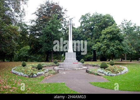 Überqueren Sie das war Memorial in Hexham Park, Hexham, Northumberland, England, Großbritannien Stockfoto