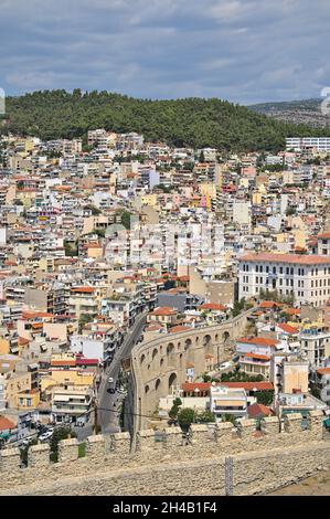 Blick auf Kavala in Griechenland vom Schloss aus Stockfoto