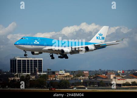 Los Angeles, Kalifornien, USA. März 2019. Eine KLM Royal Dutch Airlines Boeing Co. 747-400 (Registrierung PH-BFI) ''The Flying Dutchman'' landet am Donnerstag, den 28. März 2019 in Los Angeles, Kalifornien. © 2019 Patrick T. Fallon (Bildnachweis: © Patrick Fallon/ZUMA Press Wire) Stockfoto