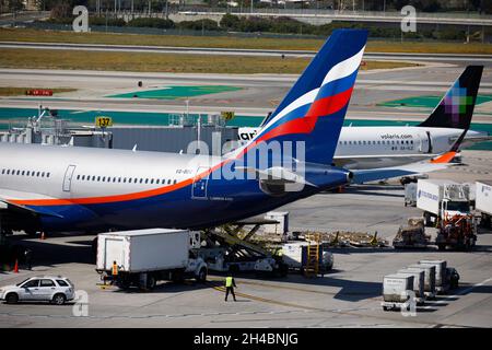 Los Angeles, Kalifornien, USA. März 2019. Ein Aeroflot Russian Airlines Airbus A330-200 (VQ-BBG) steht am Donnerstag, den 28. März 2019, im Tom Bradley International Terminal (TBIT) am Los Angeles International Airport (LAX) in Los Angeles, Kalifornien. © 2019 Patrick T. Fallon (Bildnachweis: © Patrick Fallon/ZUMA Press Wire) Stockfoto