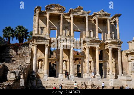 Ruinen der Bibliothek von Celsus in Ephesus, Türkei Stockfoto