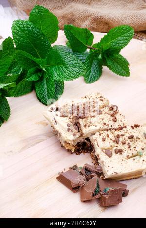 Traditionelles südafrikanisches, knusprig-herb-Dessert mit Pfefferminze Stockfoto