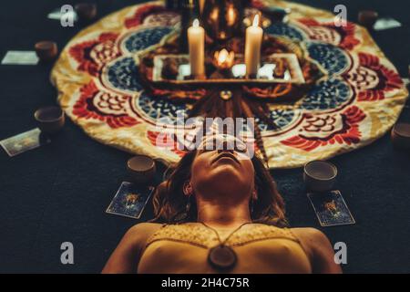 Kakaozeremonie, herzöffnende Medizin. Stockfoto