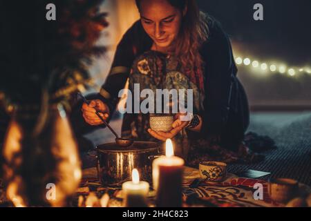 Kakaozeremonie, herzöffnende Medizin. Stockfoto