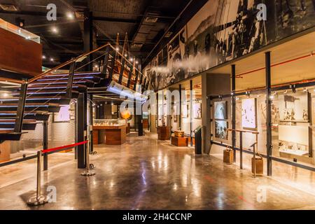 KUWAIT-STADT, KUWAIT - 18. MÄRZ 2017: Innenraum des kuwaitischen Schifffahrtsmuseums Stockfoto