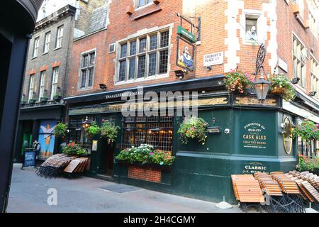 Shakespeares Head traditioneller englischer Pub in Soho, London, Großbritannien Stockfoto