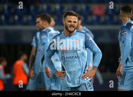 BOLOGNA, ITALIEN - 01. November: Nahitan Nandez von Cagliari Calcio in Aktion, während der Serie A Spiel zwischen Bologna FC und Cagliari Calcio im Stadio Renato Dall'Ara am 01. November 2021 in Bologna, Italien. (Foto nach MB-Medien) Stockfoto