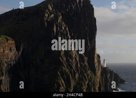 Basaltsteinformationen. Neist Point Lighthouse Stockfoto