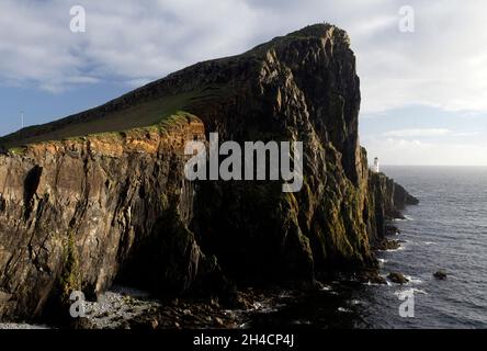 Basaltsteinformationen. Neist Point Lighthouse Stockfoto