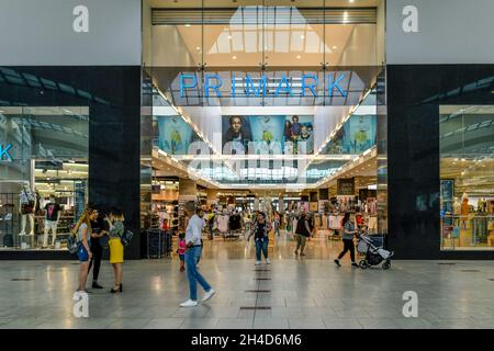 Primark, das Einkaufszentrum Waterfront, AG-Weser-Stra ße, Gröpelingen, Bremen, Deutschland Stockfoto