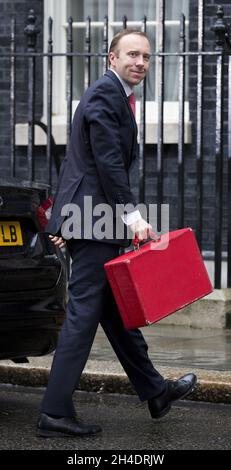 Der Minister für das Kabinett und Generalzahler Matthew Hancock nimmt am 27. Juni an einer Kabinettssitzung in Downing Street, Westminster, London, Teil, nachdem Großbritannien am 24. Juni in einem historischen Referendum die Europäische Union verlassen hat. Stockfoto