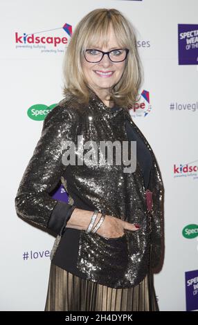 Twiggy nimmt an den Specsavers' Brillenträger des Jahres Awards 2017 in der Northumberland Avenue 8, London, Teil. Stockfoto