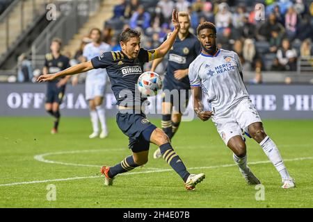 Jack Elliot Philadelphia Union MLS-Verteidiger nimmt einen Freistoß Stockfoto