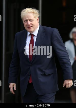 Premierminister Boris Johnson verlässt das Hotel The Midland am zweiten Tag der Konferenz der Konservativen Partei, die im Manchester Convention Center stattfindet. Bild datiert: Montag, 30. September 2019. Bildnachweis sollte lauten: Isabel Infantes / EMPICS Entertainment. Stockfoto