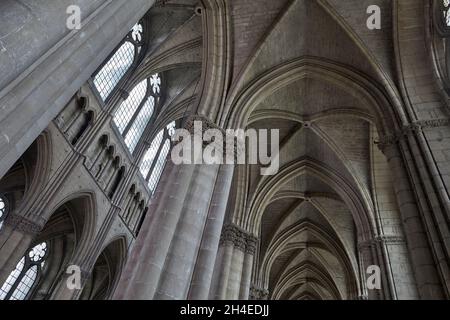 Kathedrale von Reims. Gewölbe der rechten und zentralen Schiffe. Reims. Frankreich. Stockfoto