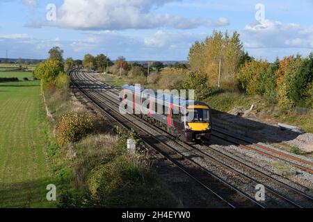 Arriva Crosscountry Züge der Klasse 170/1 Nummer 170112, die 1G30 13:41 Nottingham nach Birmingham New Street fahren und den Elford Loop bei Tamworth-Mitarbeitern passieren Stockfoto