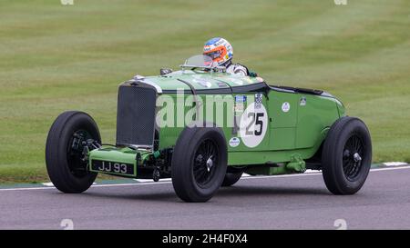 1934 Talbot AV105 mit Fahrer Michael Birch während des Earl Howe Trophy-Rennens beim Goodwood 78th Members Meeting, Sussex, Großbritannien. Stockfoto