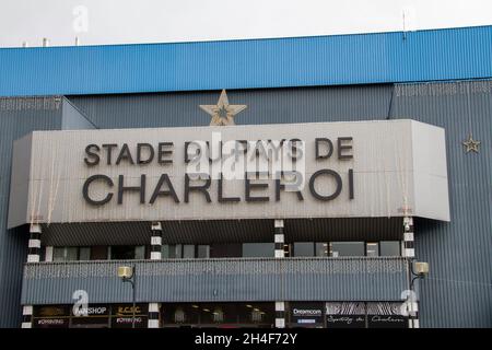 Charleroi, Belgien, 2. November 2021, Es wird seit seiner Eröffnung im Jahr 1939 vom Royal Charleroi Sporting Club genutzt. Stockfoto