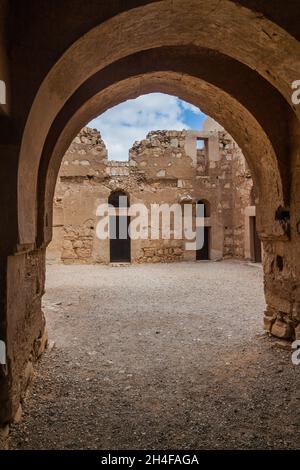 Ruinen von Qasr Kharana manchmal Harrana, al-Kharanah, Kharaneh oder Hraneh , Wüstenburg im östlichen Jordanien Stockfoto