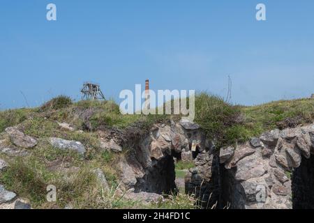 Blick auf die Arsen-Labryinthe bei der Botallack Mine in Cornwall Stockfoto