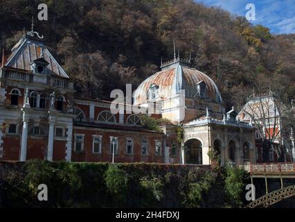 Die Kaiserlich-Österreichisch-Ungarischen Bäder im rumänischen Baile Herculane Stockfoto