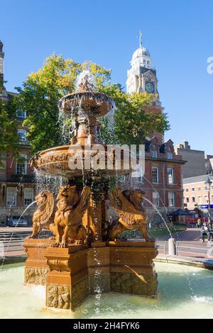 Leicester Town Hall Fountain, Town Hall Square, Leicester, Leicestershire, England, Vereinigtes Königreich Stockfoto