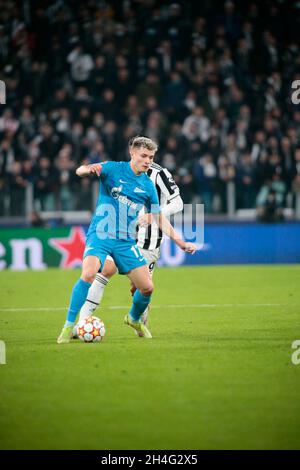 Turin, Italien. November 2021. Andrey Mostovoy von Zenit St. Petersburg während des UEFA Champions League, Gruppe H, Fußballspiels zwischen Juventus FC und Zenit am 02. November 2021 im Allianz Stadium in Turin, Italien Credit: Live Media Publishing Group/Alamy Live News Stockfoto