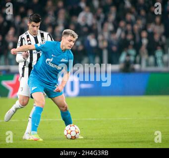 Turin, Italien. November 2021. Andrey Mostovoy von Zenit St. Petersburg während der UEFA Champions League, Gruppe H, Fußballspiel zwischen Juventus FC und Zenit am 02. November 2021 im Allianz Stadium in Turin, Italien Credit: Independent Photo Agency/Alamy Live News Stockfoto