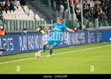 Turin, Italien. November 2021. Andrey Mostovoy von Zenit St. Petersburg während des UEFA Champions League, Gruppe H, Fußballspiels zwischen Juventus FC und Zenit am 02. November 2021 im Allianz Stadium in Turin, Italien Credit: Live Media Publishing Group/Alamy Live News Stockfoto