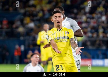 Villarreal, Spanien. November 2021. Yeremi Jesus Pino von Villarreal CF in Aktion während der UEFA Champions League Gruppe F, Fußballspiel zwischen Villarreal CF und Berner Sport Club Young Boys im Estadio de la Ceramica. (Endergebnis; Villarreal CF 2:0 BSC Young Boys) Credit: SOPA Images Limited/Alamy Live News Stockfoto