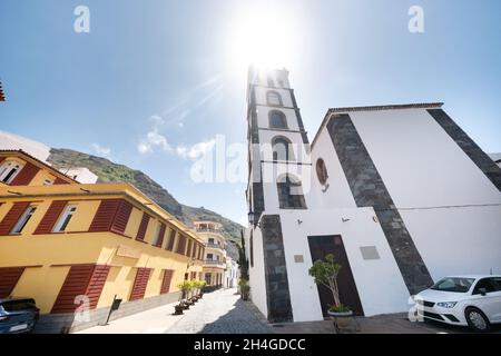 Farbenfrohe Gebäude auf den Straßen von Garachico, Teneriffa, Kanarische Inseln, Spanien Stockfoto