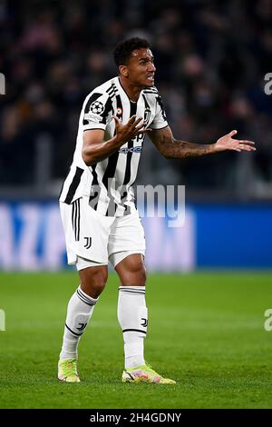 Turin, Italien. 02. November 2021. Danilo Luiz da Silva vom FC Juventus reagiert während des UEFA Champions League-Fußballspiels zwischen dem FC Juventus und dem FC Zenit Saint Petersburg. Kredit: Nicolò Campo/Alamy Live Nachrichten Stockfoto