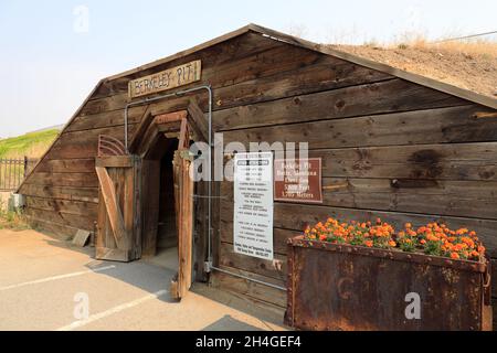 Der Eingang zum Berkeley Pit, einer verlassenen Tagebau-Kupfermine in Butte, Montana, USA Stockfoto