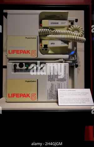 Lifepak 5 das weltweit erste modulare Defibrillator-Display im Museum für Geschichte und Industrie.Seattle.Washington.USA Stockfoto