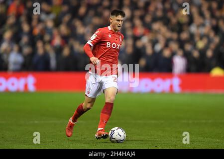 NOTTINGHAM, GROSSBRITANNIEN. 2. NOVEMBER Joe Lolley aus Nottingham Forest läuft mit dem Ball während des Sky Bet Championship-Spiels zwischen Nottingham Forest und Sheffield United am 2. November 2021 auf dem City Ground in Nottingham. (Kredit: Jon Hobley | MI News) Stockfoto