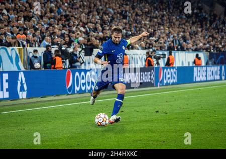 Malmö, Schweden. November 2021. Cesar Azpilicueta (28) aus dem FC Chelsea beim Champions-League-Spiel zwischen Malmo FF und Chelsea im Eleda Stadion in Malmö. (Foto: Gonzales Photo/Alamy Live News Stockfoto