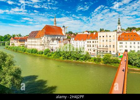 Stadtbild von Steyr an einem Sommertag, Österreich Stockfoto