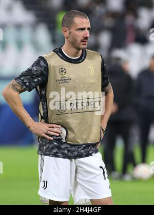 Turin, Italien. November 2021. Leonardo Bonucci (Juventus FC) beim Aufwärmen während des Juventus FC vs Zenit St. Petersburg, UEFA Champions League Fußballspiel in Turin, Italien, November 02 2021 Quelle: Independent Photo Agency/Alamy Live News Stockfoto