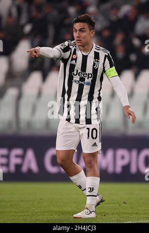 Turin, Italien. November 2021. Paulo Dybala vom FC Juventus reagiert während des UEFA Champions League-Fußballspiels der Gruppe H zwischen dem FC Juventus und Zenit ST Petersburg im Juventus-Stadion in Turin (Italien) am 2. November 2021. Foto Federico Tardito/Insidefoto Kredit: Insidefoto srl/Alamy Live News Stockfoto